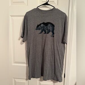 Men’s The North Face brand T shirt. Size: L